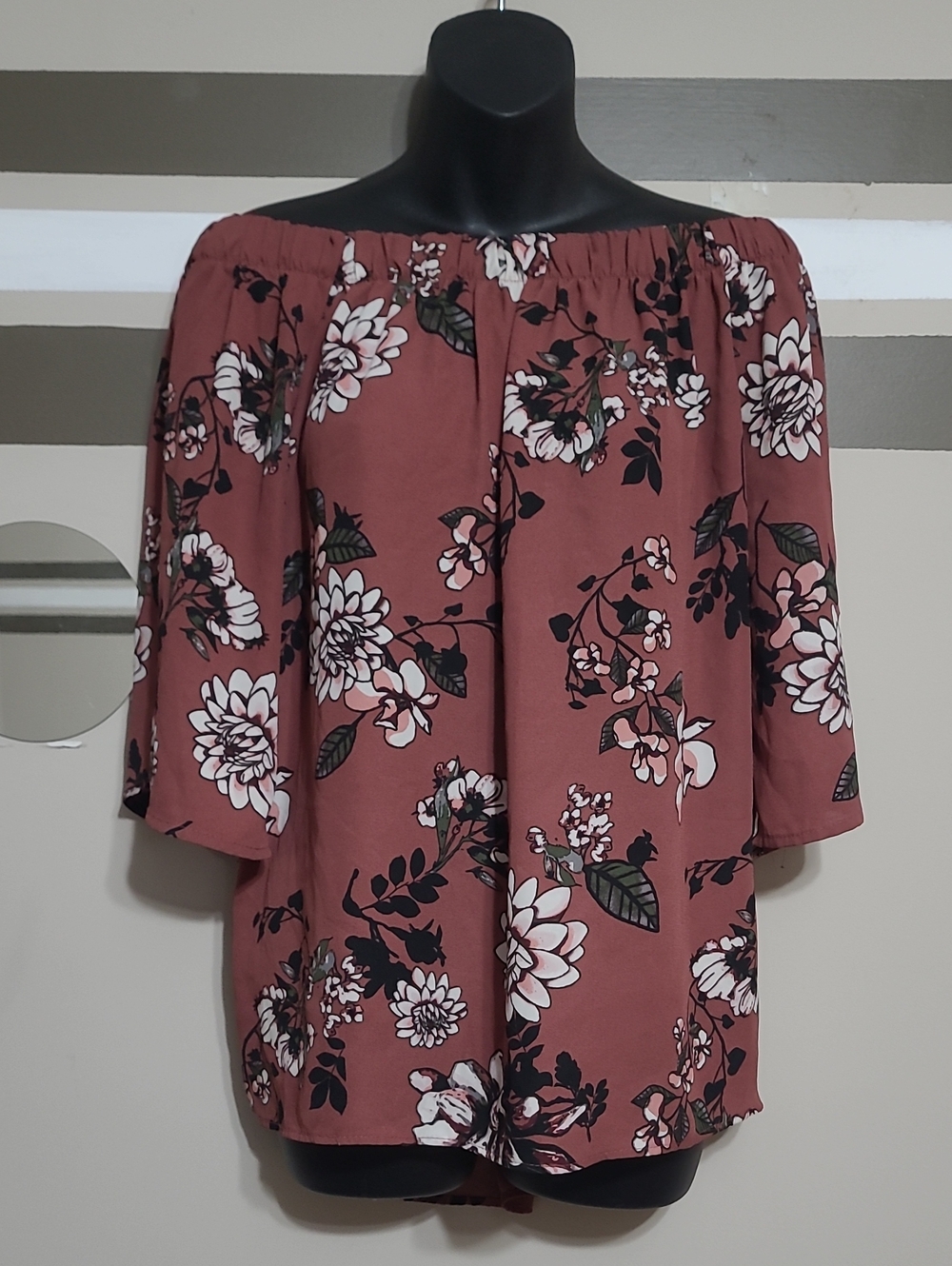 ⭐️ Streetwear Society Dusty Rose Floral Off-Shoulder Blouse Sz Large